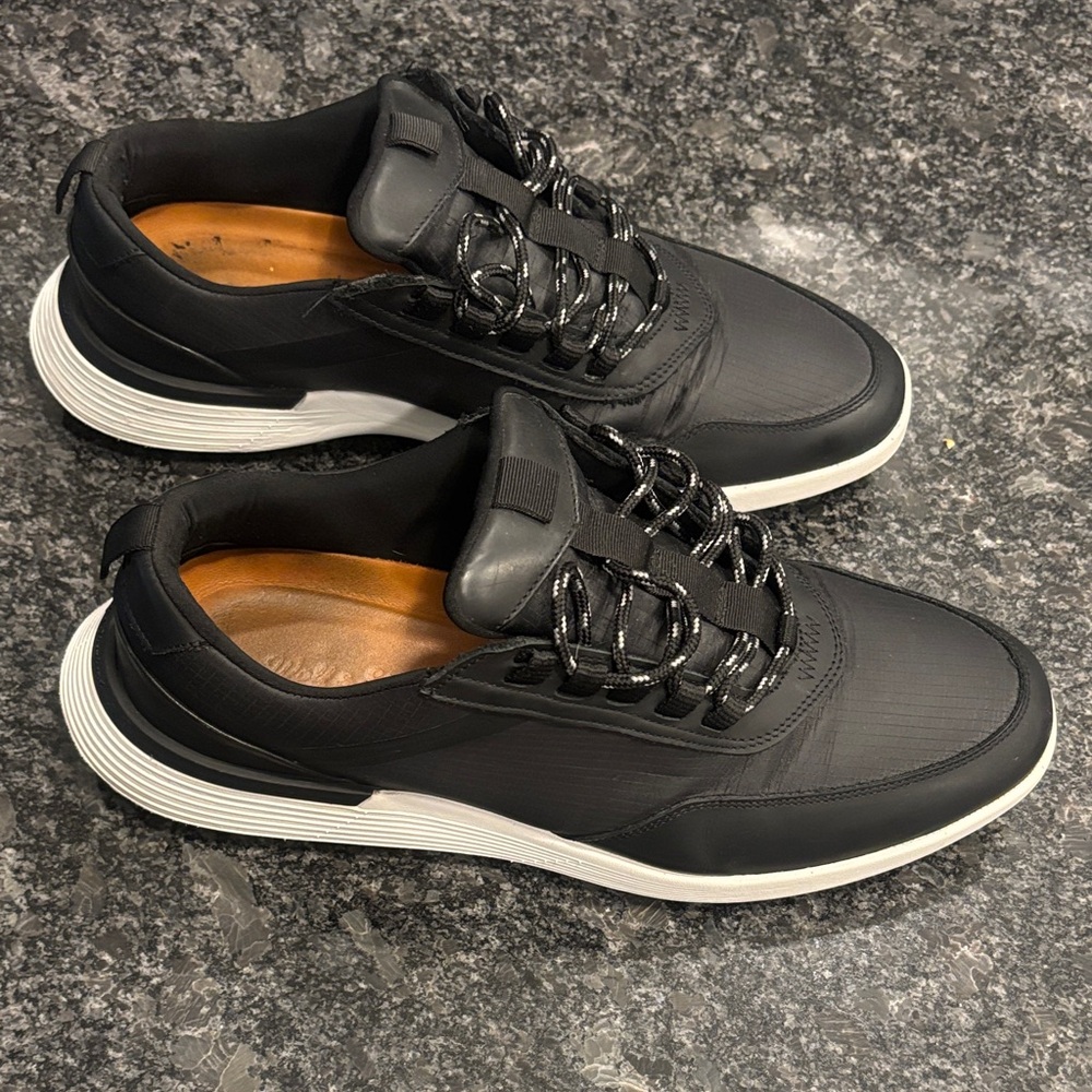 Wolf & Shepherd 10.5 Men's Black Sneakers